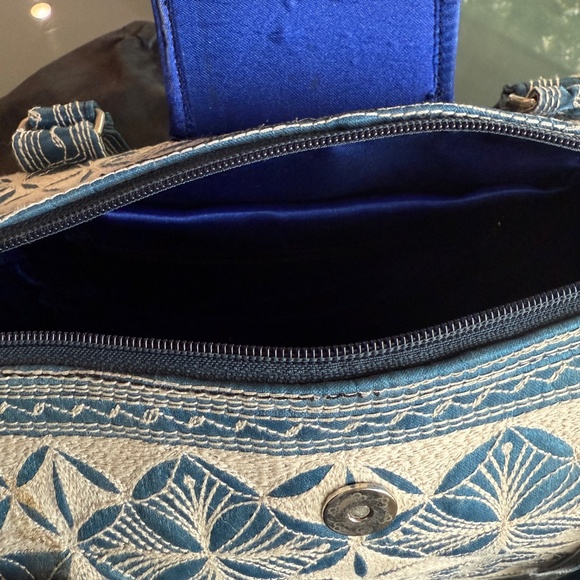 Banda Arman Barrel Bag - Picture 7 of 8